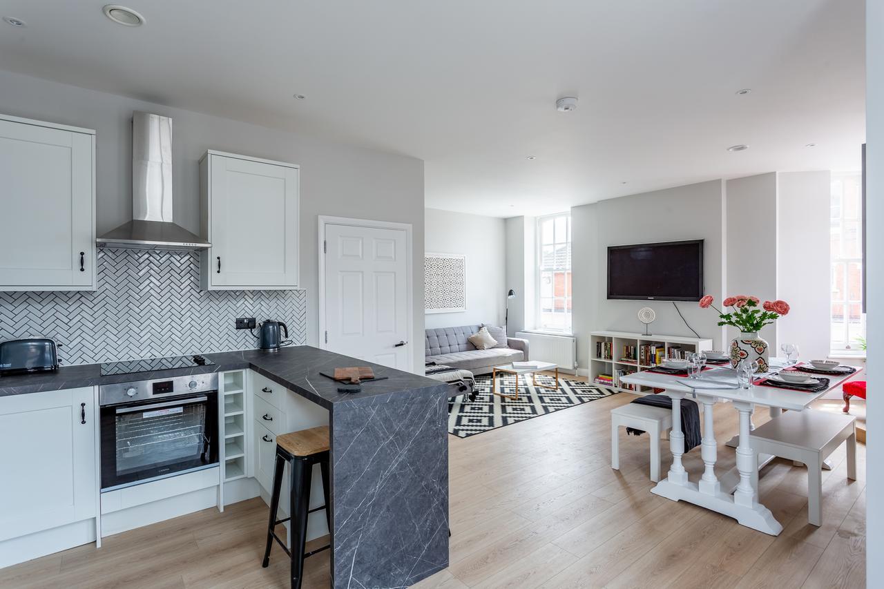 Californication - 2 Bed Apartment Southend-on-Sea Exterior photo